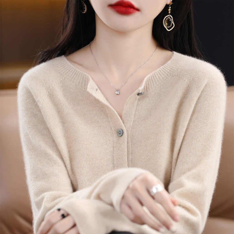 东莞大朗毛衣针织衫清河一线成衣100全羊毛开衫女士秋冬新款宽松