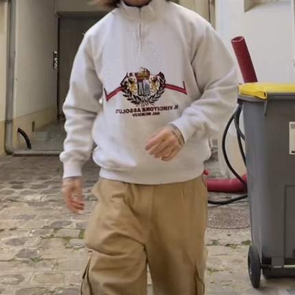 Crest Appliqué Half Zip Pullover 微章贴花立领半拉链套头卫衣