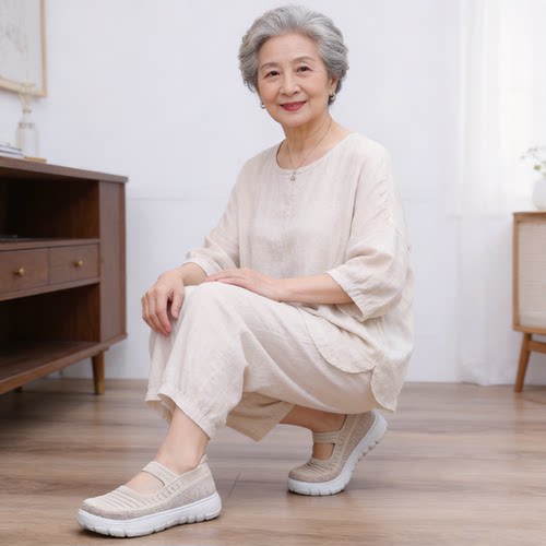 宽楦大头女款软底网面老人鞋