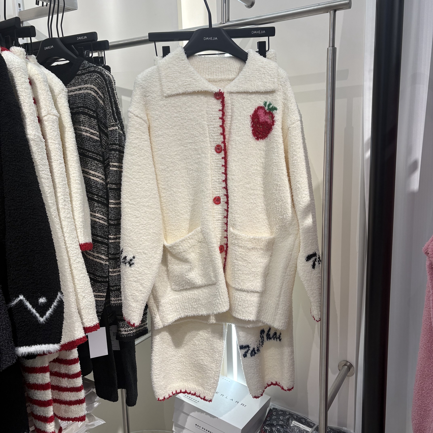 实体款女士秋冬季睡衣半边绒套装