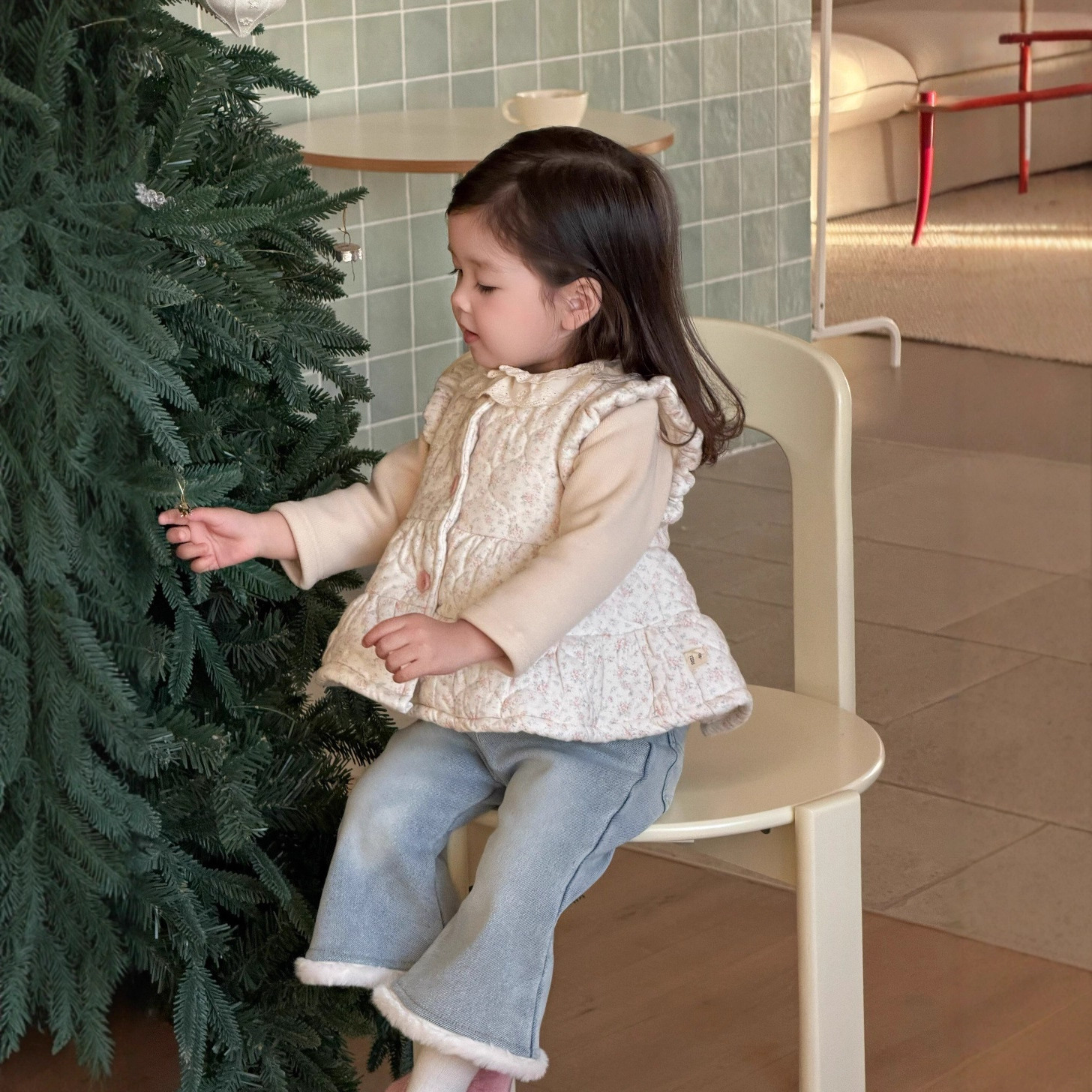 儿童花边棉马甲2025新款宝宝冬装女童牛仔裤套装