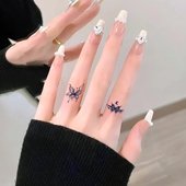 她画 手指小蝴蝶草本纹身贴防水女持久手腕小图案半永久不反光
