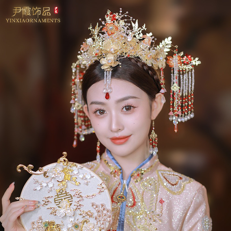 尹霞新娘新款秀禾服发饰图片