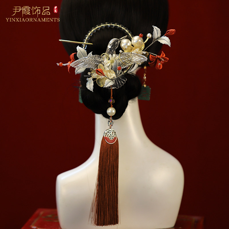 尹霞新中式婚礼后盘流苏发簪图片
