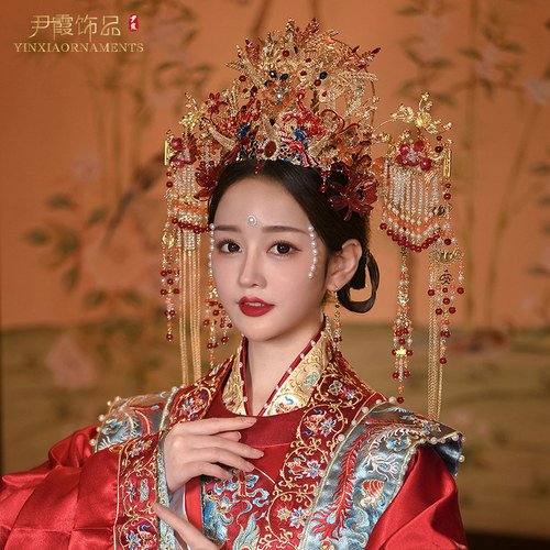 尹霞新款凤冠头饰重工奢华高端