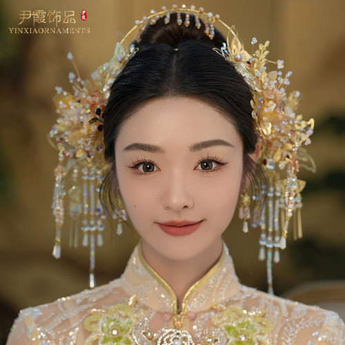 尹霞百搭减龄秀禾服头饰