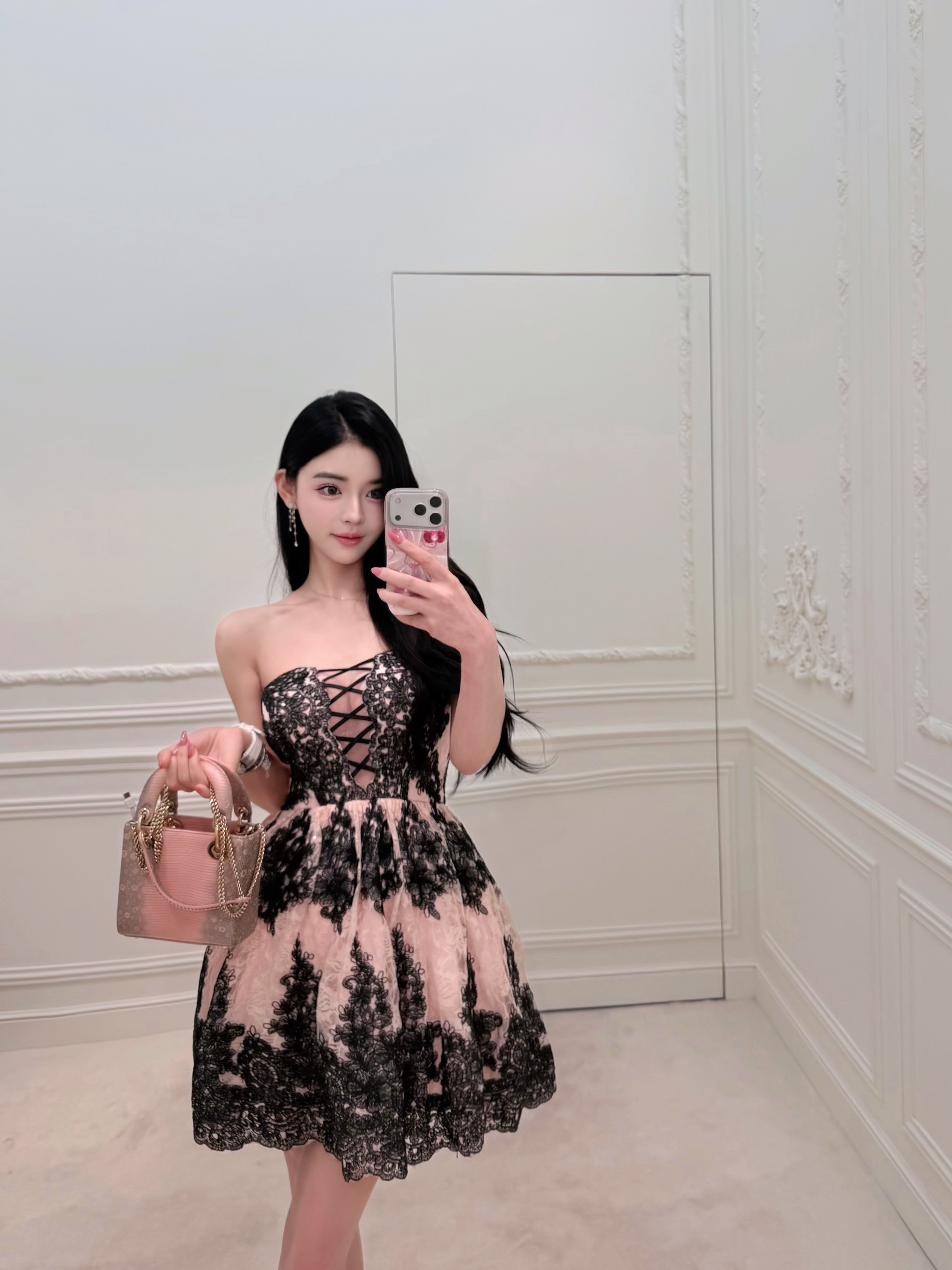 LOCK KK心机千金透视重工刺绣亮片蕾丝撞色仙女裙裹胸礼服连衣裙图片