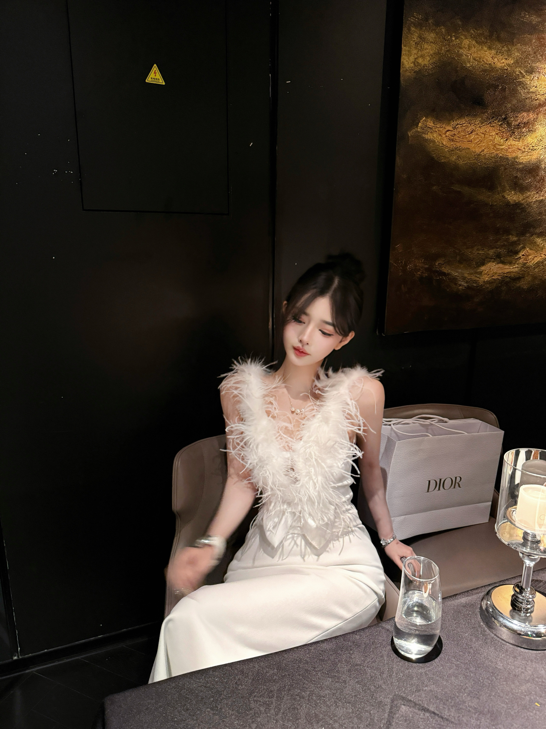 LOCK KK 大小姐娇滴女友感鸵鸟毛蝴蝶结露背包臀吊带长裙连衣裙