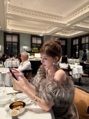 LOCK KK 富贵显化 贵气金棕银狐狐狸毛披肩 斗篷皮草外搭