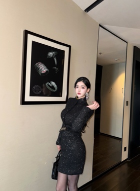 LOCK KK璀璨星河亮片针织羊毛宽肩窄腰短外套紧身弹力包臀裙小香