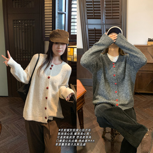 针织衫 NAZ那子大码 胖mm洋气插肩袖 羊驼绒设计感爱心扣开衫 女 冬季