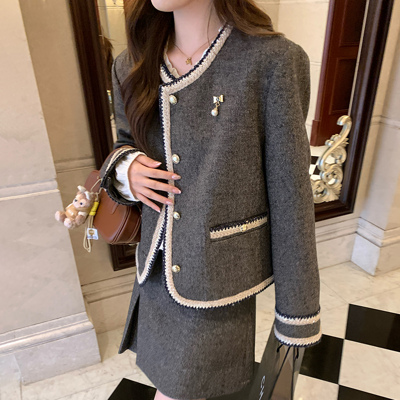 NAZ那子大码早秋新款千金感人字纹小香风外套胖mm减龄女半裙套装