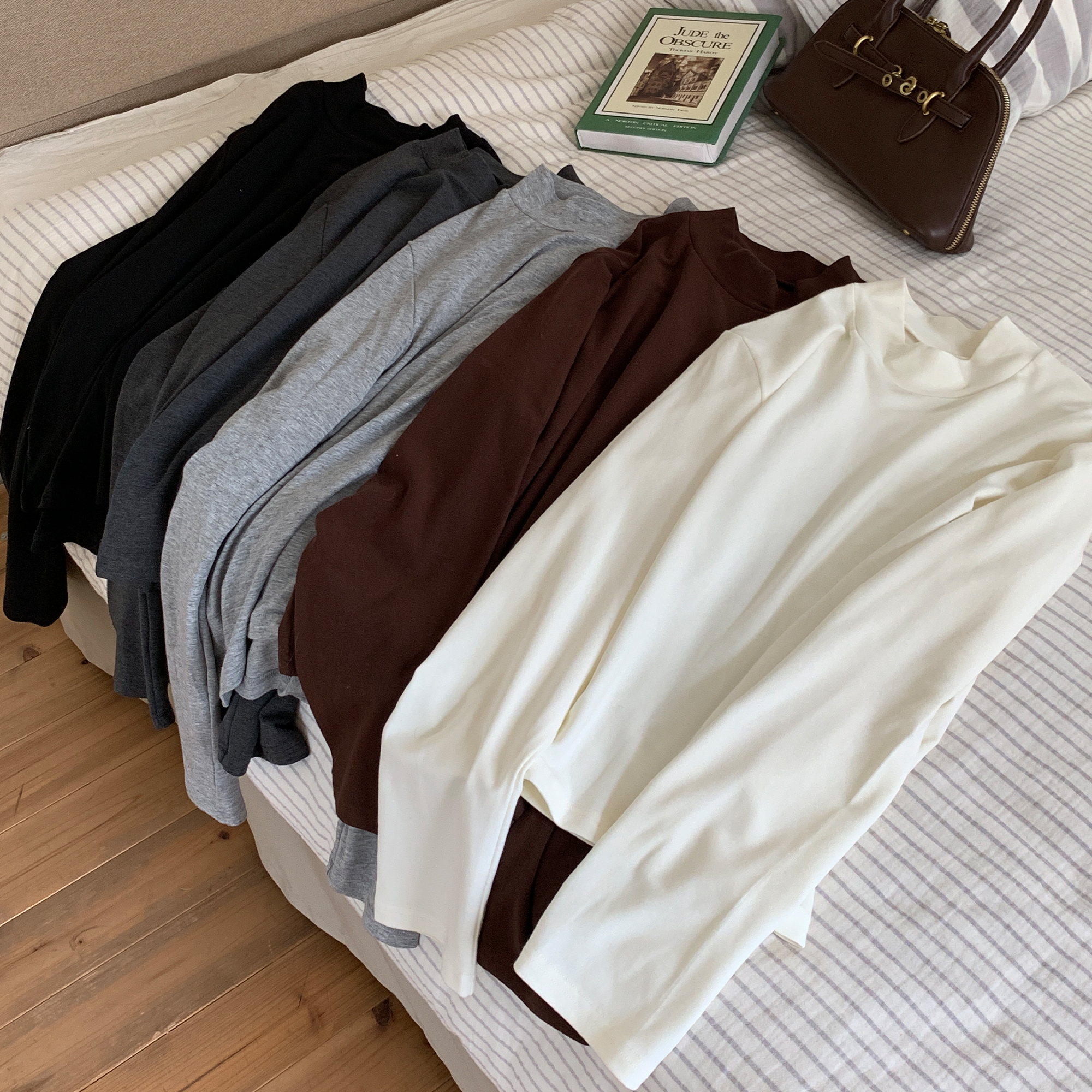 NAZ那子大码秋冬天丝羊毛半高领显瘦针织衫胖mm长袖时尚打底衫女