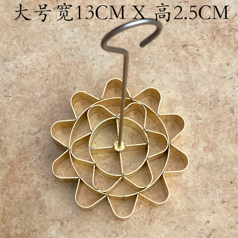 傣族小吃罗莱花油炸摇摇花太阳糕炉窗饼土碳泰国吊花蜂巢饼蜂窝饼