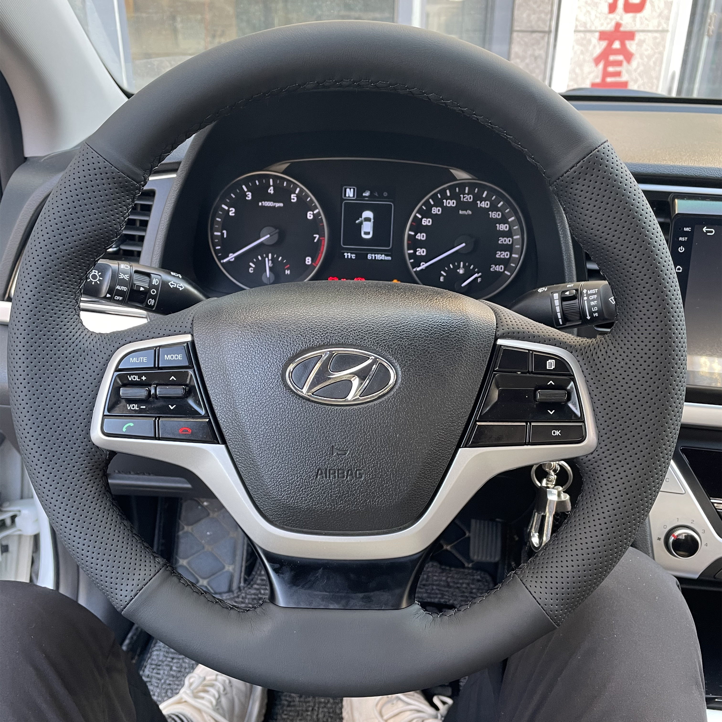 现代领动方向盘套 悦纳悦动朗动名图ix25新途胜L专用真皮手缝把套