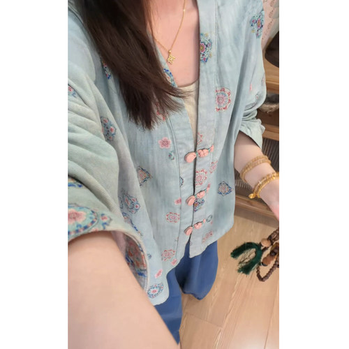 100%棉印花V领文艺复古外套秋装