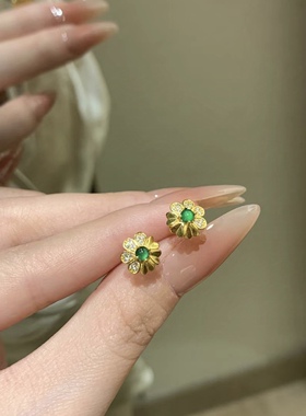 柏林花事！绝美阳绿翡翠花朵耳钉