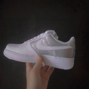 Nike Air Force 1空军一号低帮运动板鞋丝绸满天星舒适百搭男女款
