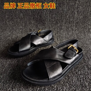 品牌断码处理真皮女鞋休闲设计感复古牛皮平底扣带款罗马港风凉鞋