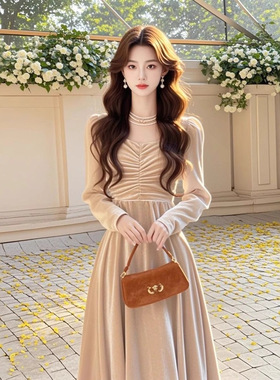 小香风法式丝绒连衣裙2025冬季新款高级感轻奢富家千金蓝色长裙女