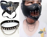 Медицинская маска, чокер с кисточками