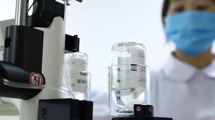 实拍现代医院医生护士操作各种高技术精密医用仪器医疗器械视频