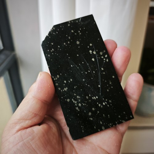 天然和田玉黑青玉自然镶嵌铜矿金属满天星平安无事牌料戒指挂件料