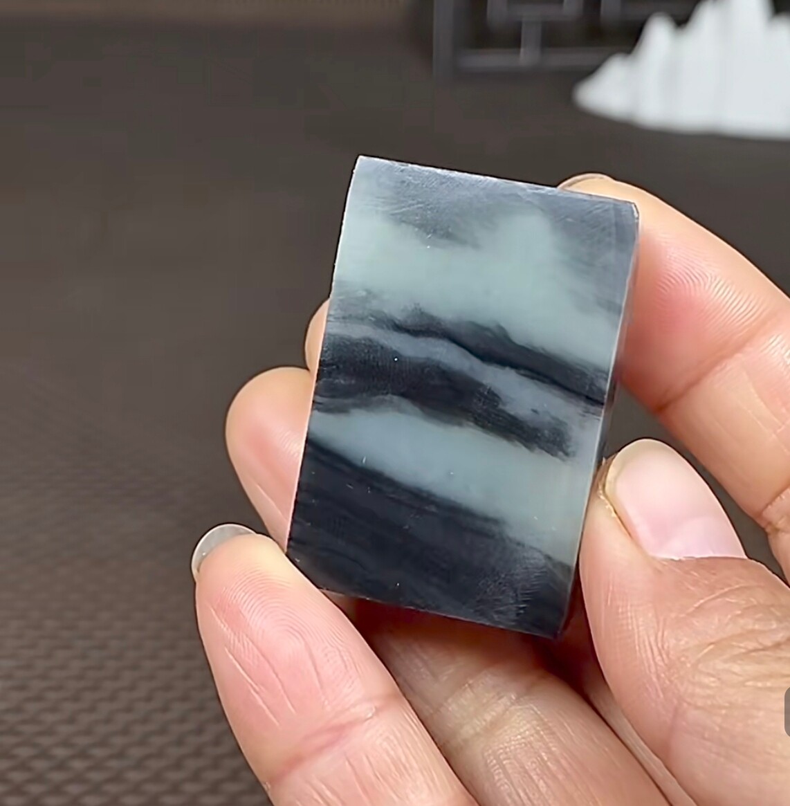 天然意境云山雾海牌和田玉无事牌青花玉石原石牌子挂件吊坠细润