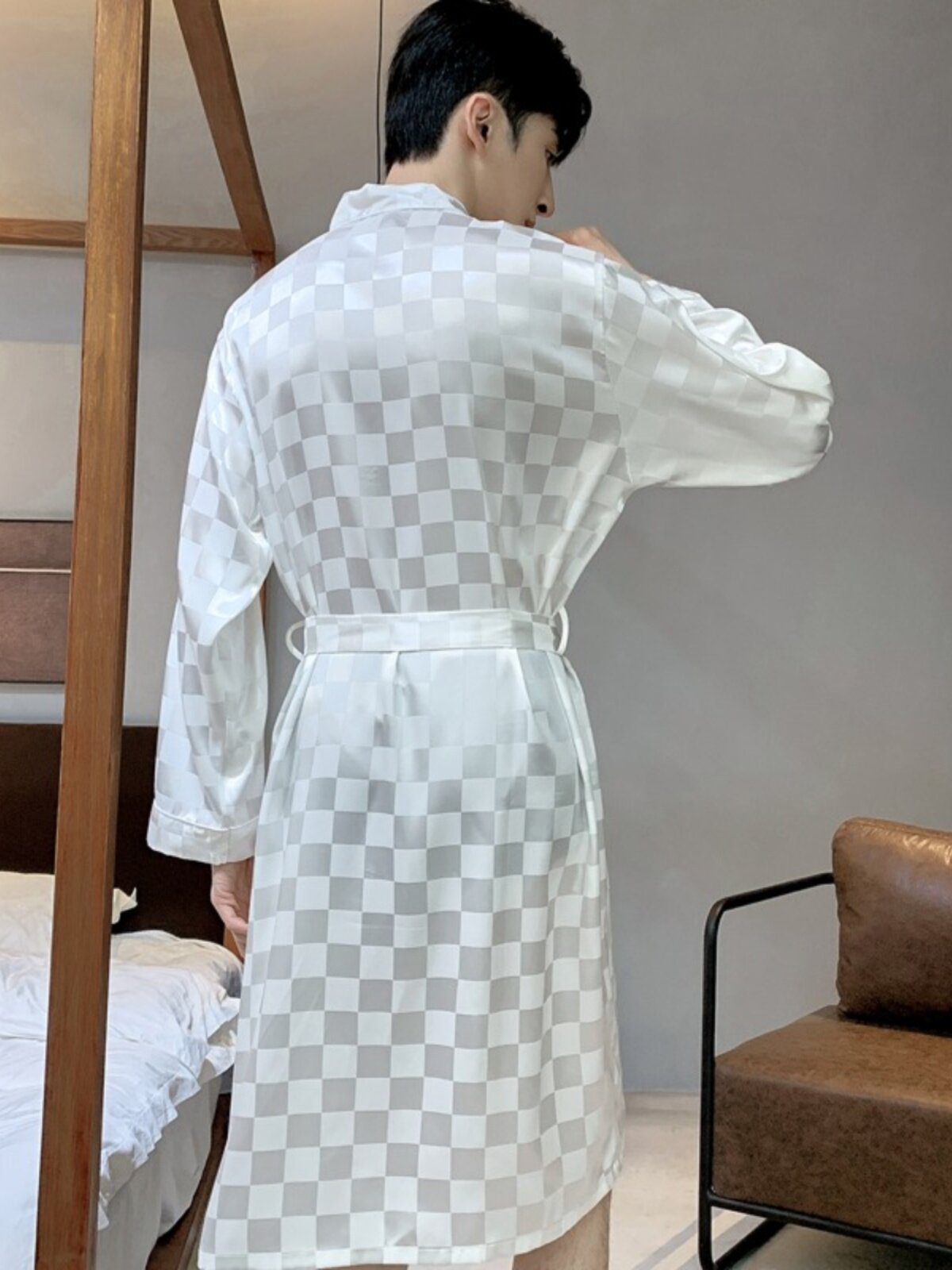 SUMMER MENS DRESSING GOWN ICE SILK PAJAMAS LONG SLEEVE WHITE BATHROBE SILK THIN LOUNGEWEAR MORNING ROBE SPRING AND SUMMER PLUS SIZE