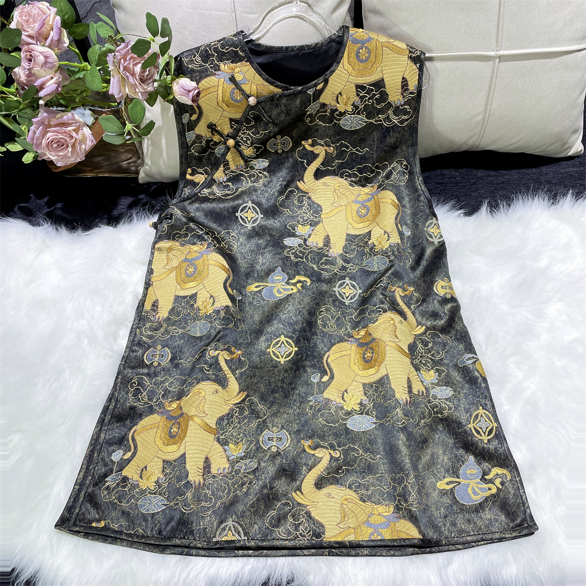 【吉象献瑞】新中式国风重工织金刺绣龟裂纹醋酸马甲无袖坎肩上衣