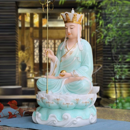 Хан Байю место Тибетское король Бодхисаттва Будда Статуя, мать -в -устав, три священных домашних дома поклоняются гостиной, статуи горы Джиухуа Тибетского царя