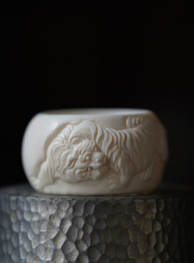 天然猛犸象牙虎扳指手工雕刻