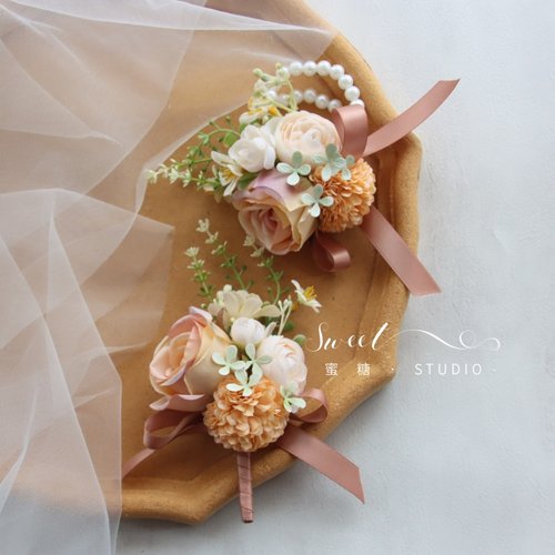 原创森系复古橘黄色玫瑰新郎娘伴娘姐妹团礼服西式婚礼胸花手腕花