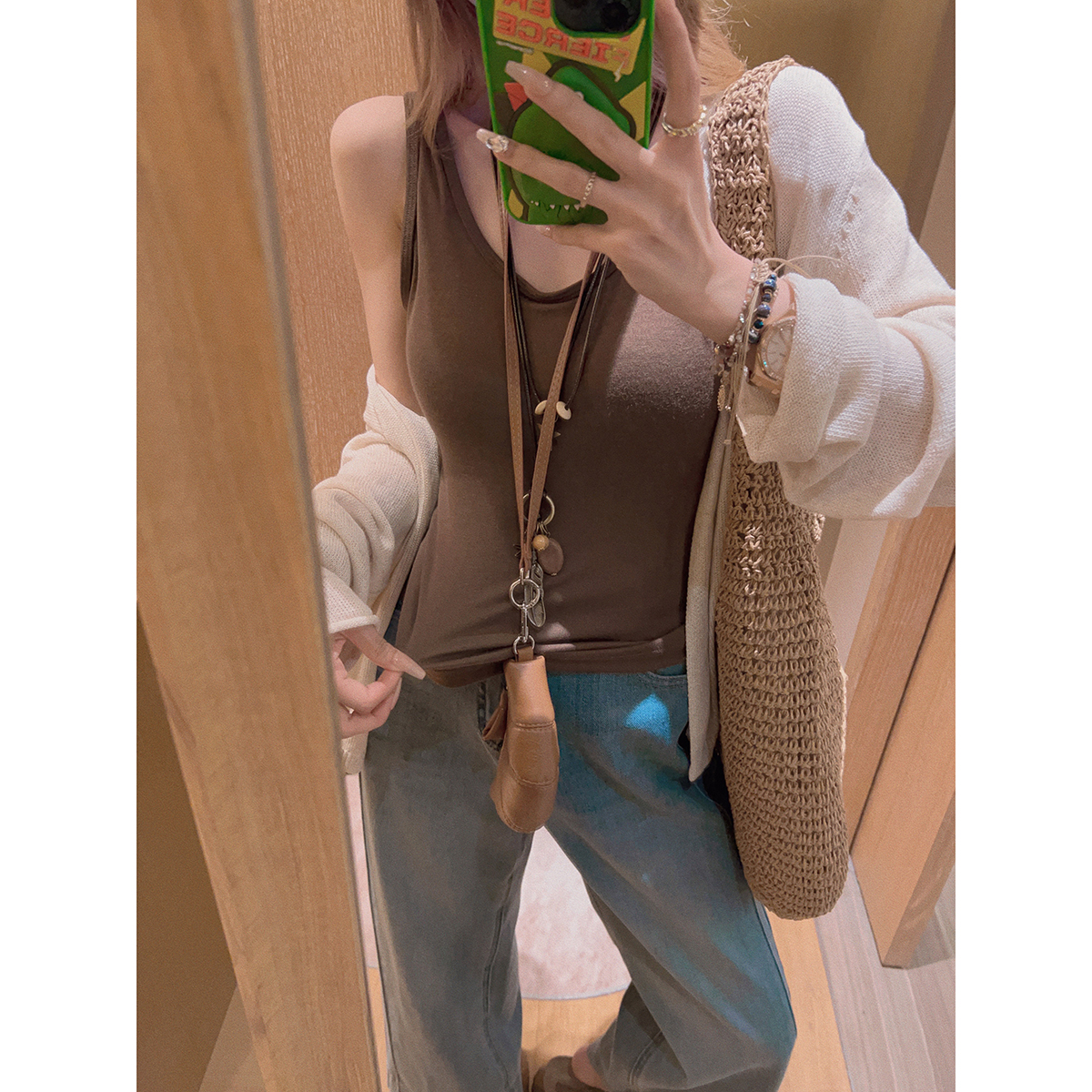 Yukiss5.6外穿U领一体杯吊带背心