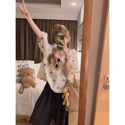 蝴蝶结刺绣上衣灯笼袖娃娃衫