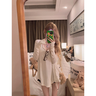 t恤罩衫 Yukiss 薄料V领长袖 糯糯滑滑 奶皮防晒