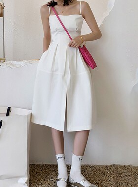 W花花家高腰开叉吊带裙女夏中长款收腰小黑裙A字大摆连衣裙Alice