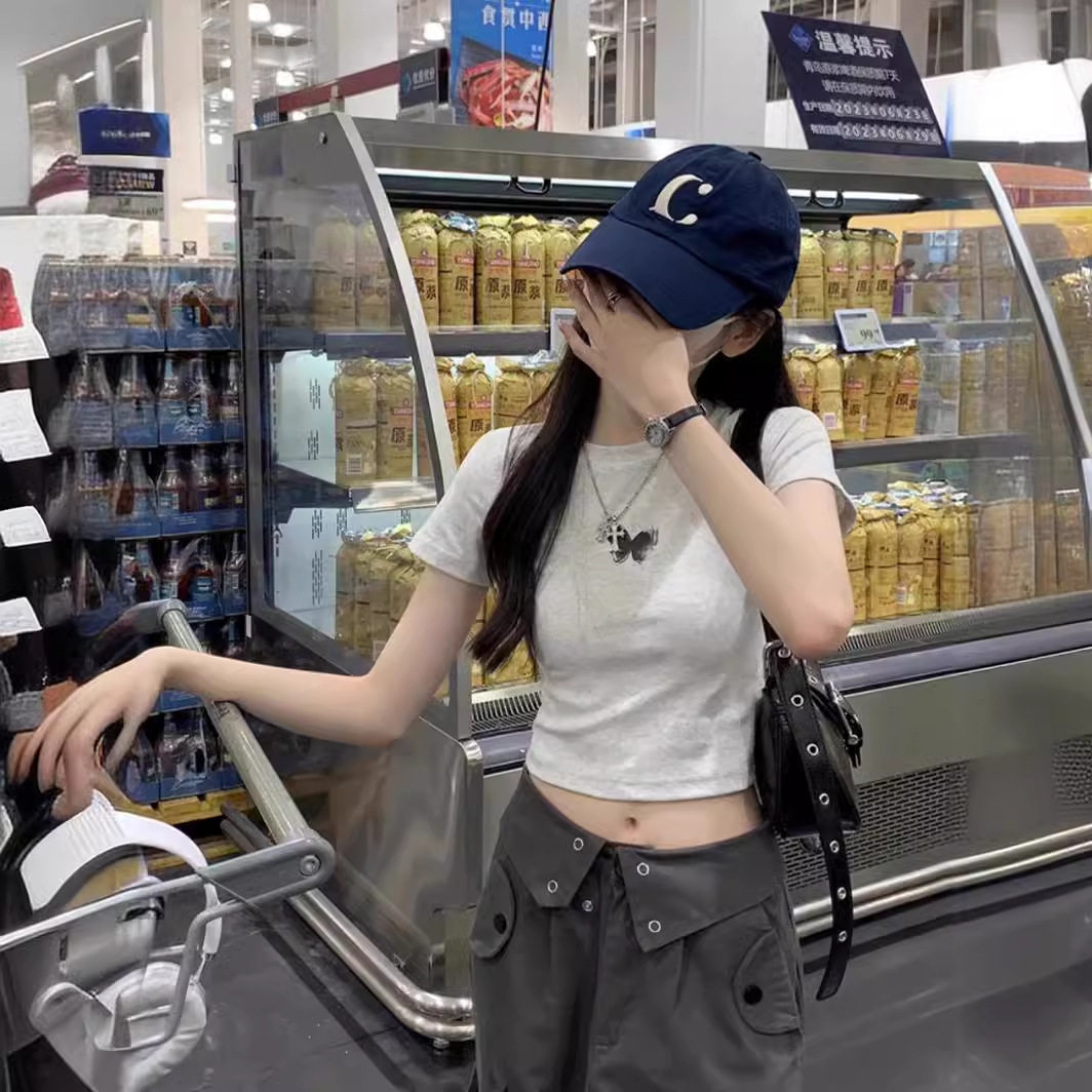 小个子短款上衣设计感蝴蝶卡通印花短袖T恤女夏季修身内搭打底衫