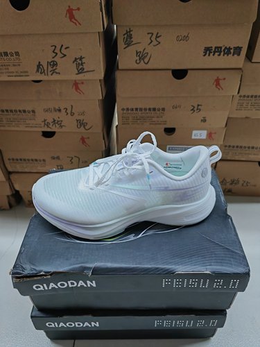 乔丹女款网面透气运动鞋减震跑鞋休闲鞋篮球鞋小码特价处理