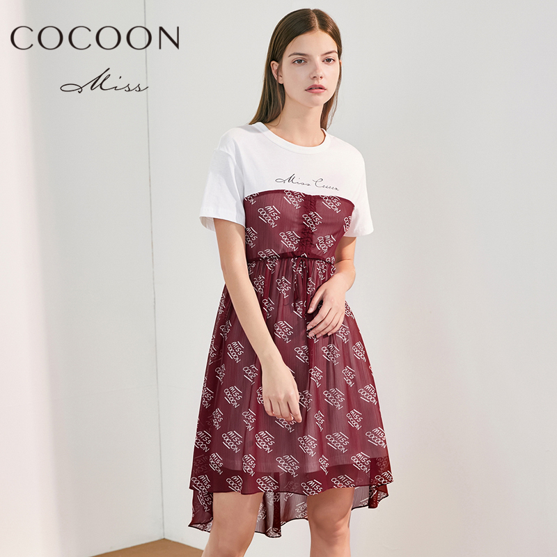 前】miss COCOON2018夏裝新品圓領短袖T恤拼接雪紡logo印花連衣裙