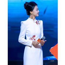 白色主持人晚礼服裙女2025新款高端大气春晚晚会公司年会鱼尾显瘦