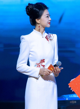 白色主持人晚礼服裙女2026新款高端大气春晚晚会公司年会鱼尾显瘦
