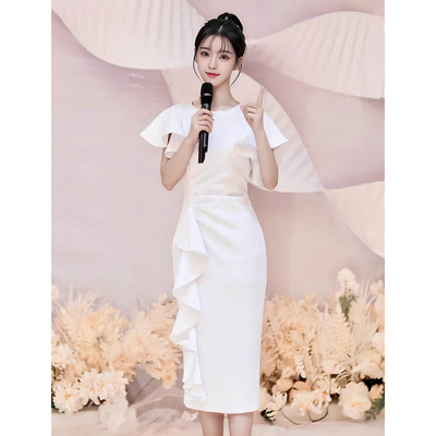 白色主持人礼服裙女小个子显瘦款