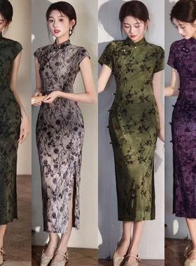 绿色新中式长款改良旗袍2025新款年轻款女国风复古短袖日常可穿