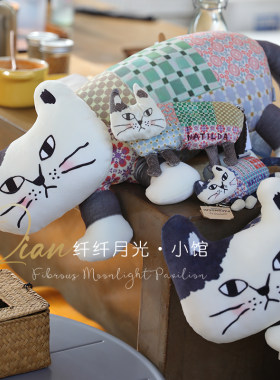 饱满立体猫咪公仔抱枕靠垫