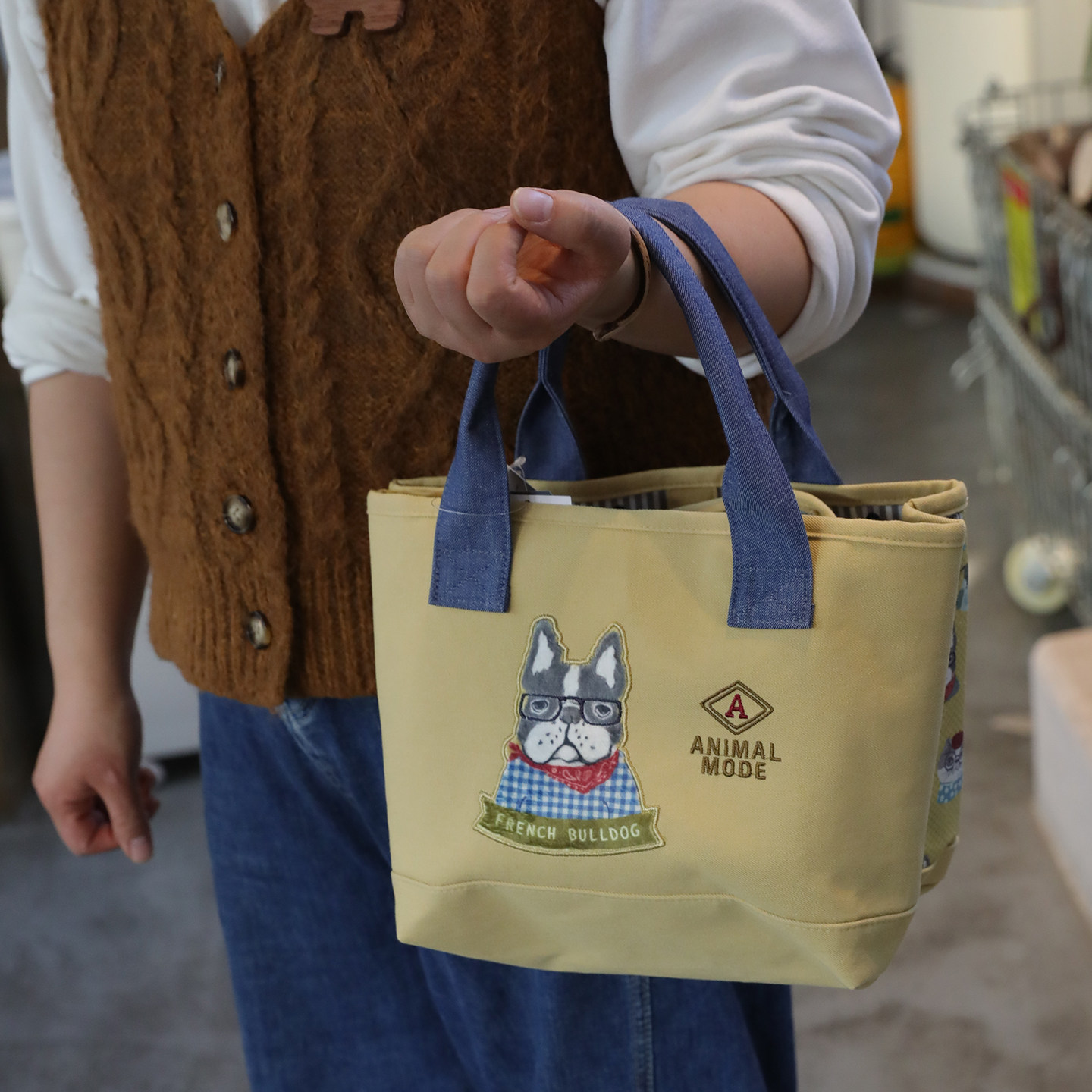 三个隔层精准分区有水杯位带包盖手提包日本正品手拎包布艺妈咪包