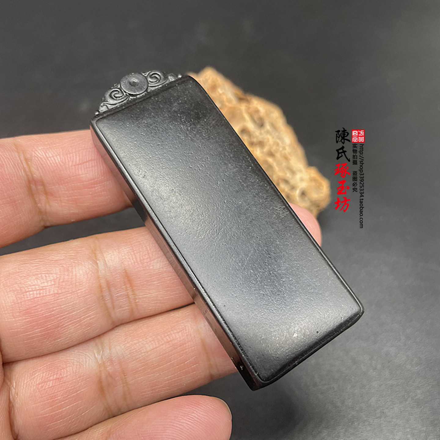 新款无事牌祥云玉吊坠墨玉吊坠磨砂面工艺男女款颈饰挂件刻字玉佩