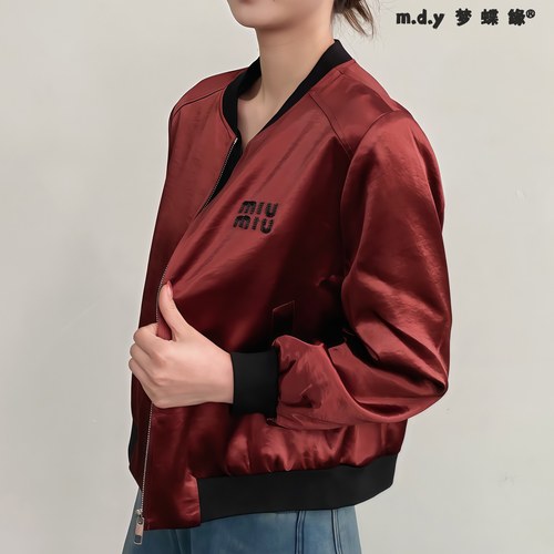 时尚妈妈休闲缎面夹克衫