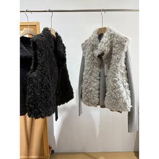 温柔好看 马夹外搭 烟灰色毛茸茸感麂皮内胆立领保暖羊羔绒马甲