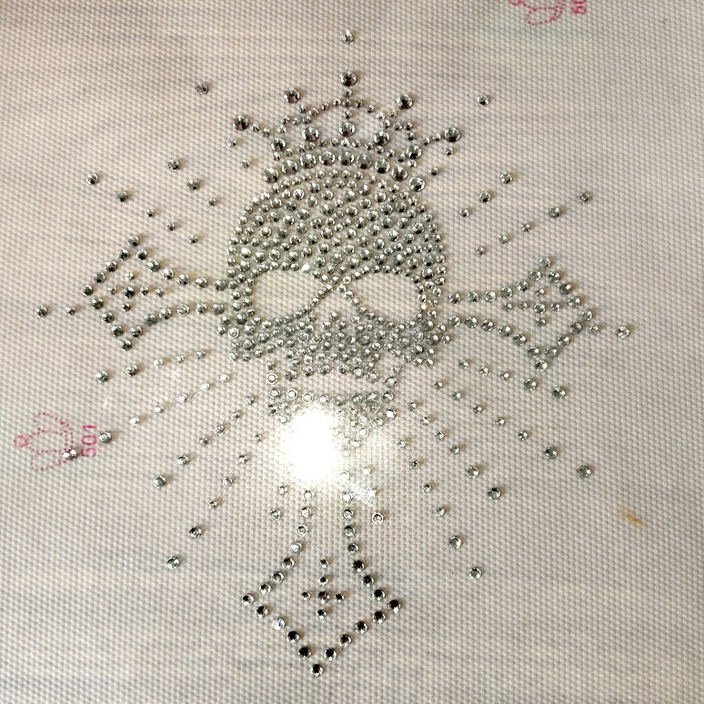 新款烫钻图服装辅料diy水钻羊绒衫毛衣烫画十字架骷髅烫钻图成品,饰品/流行首饰/时尚饰品新,其他DIY饰品配件,淘宝优惠券,粉丝福利购,淘宝优惠卷